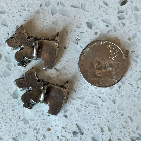 2 Vintage 90s Scottie Dog Danforth Pewter Button Charm 1992 Retired Terrier - Picture 5 of 9